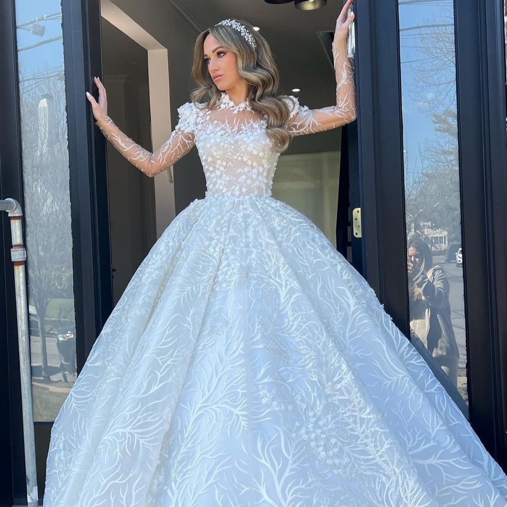 Wedding dress made by Kashi couture. More pics/details available upon request